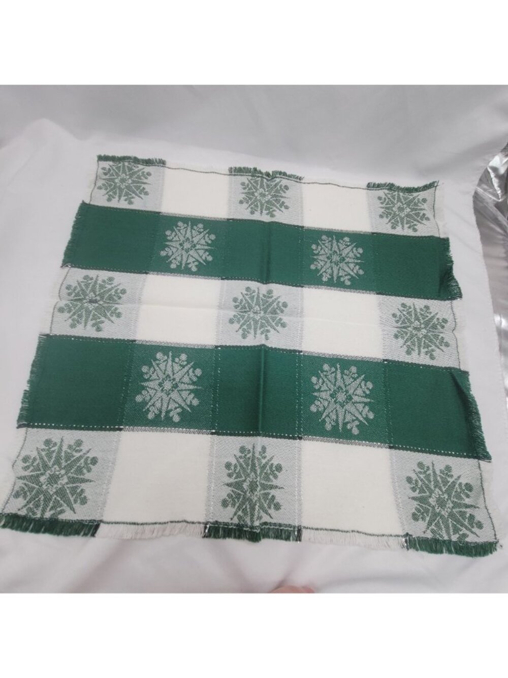 Vtg Green Checker Snowflake Cloth Napkins Set Of Six 15"x14" Woven Fabric Winter - Picture 9 of 9